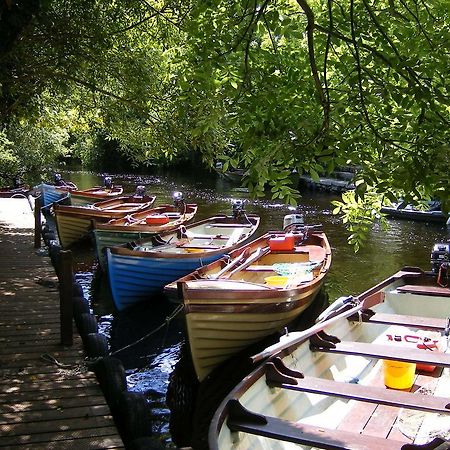 Camillaun Lodge With Lough Corrib Boat Hire Oughterard Bagian luar foto