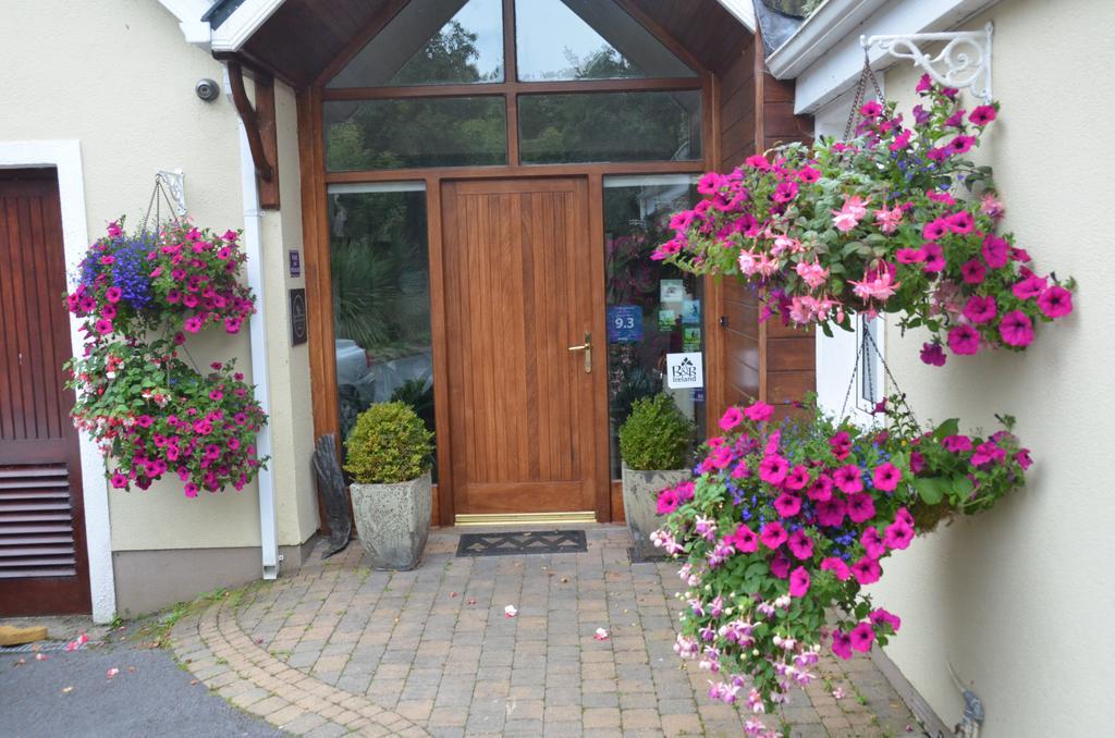 Camillaun Lodge With Lough Corrib Boat Hire Oughterard Bagian luar foto
