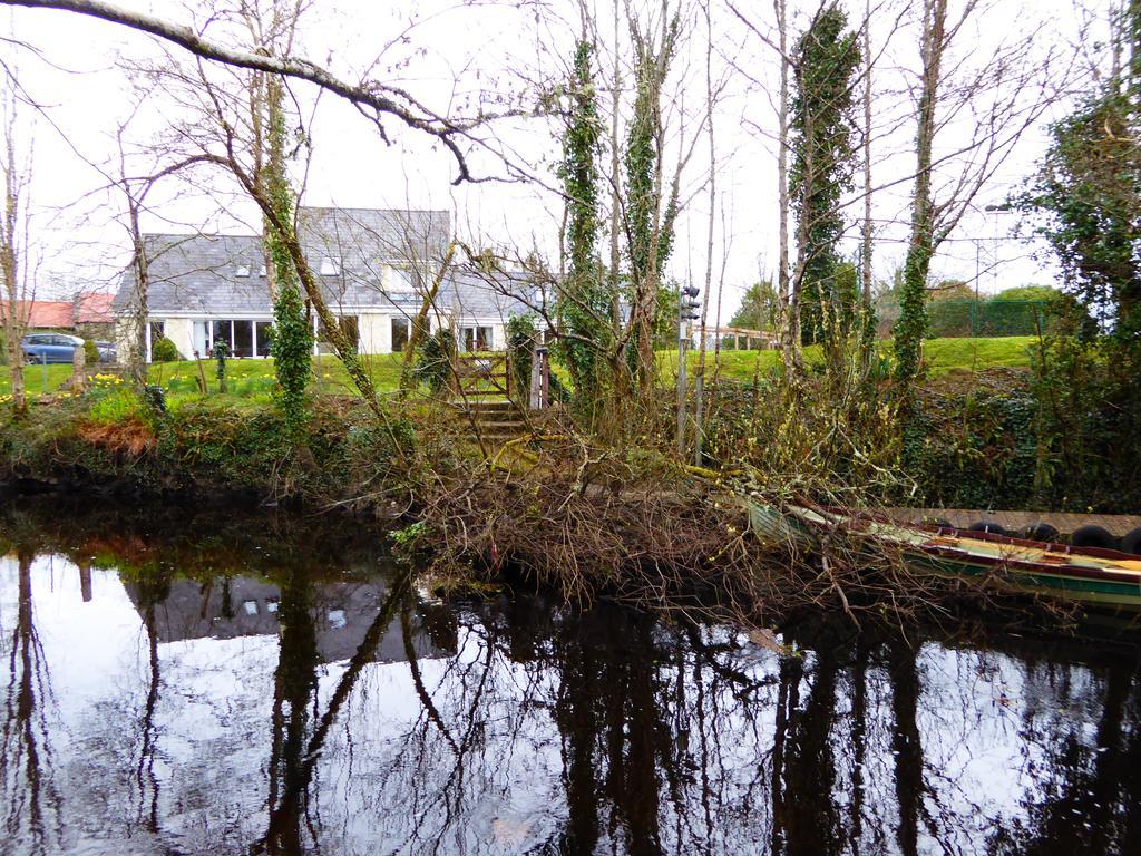 Camillaun Lodge With Lough Corrib Boat Hire Oughterard Bagian luar foto