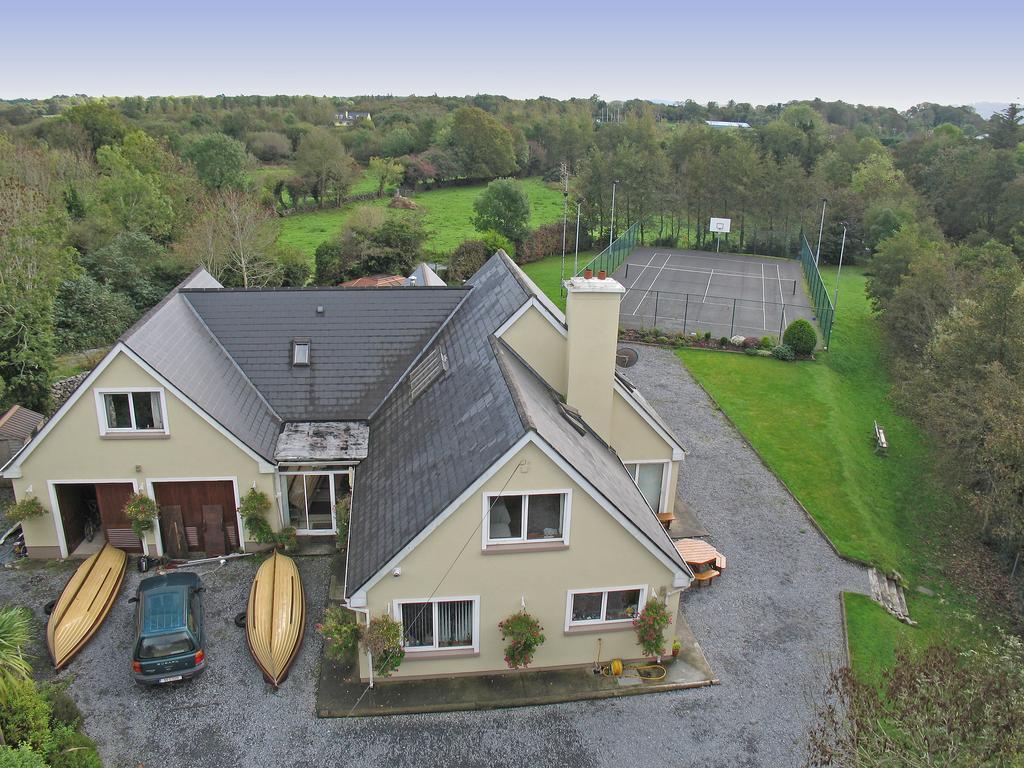 Camillaun Lodge With Lough Corrib Boat Hire Oughterard Bagian luar foto