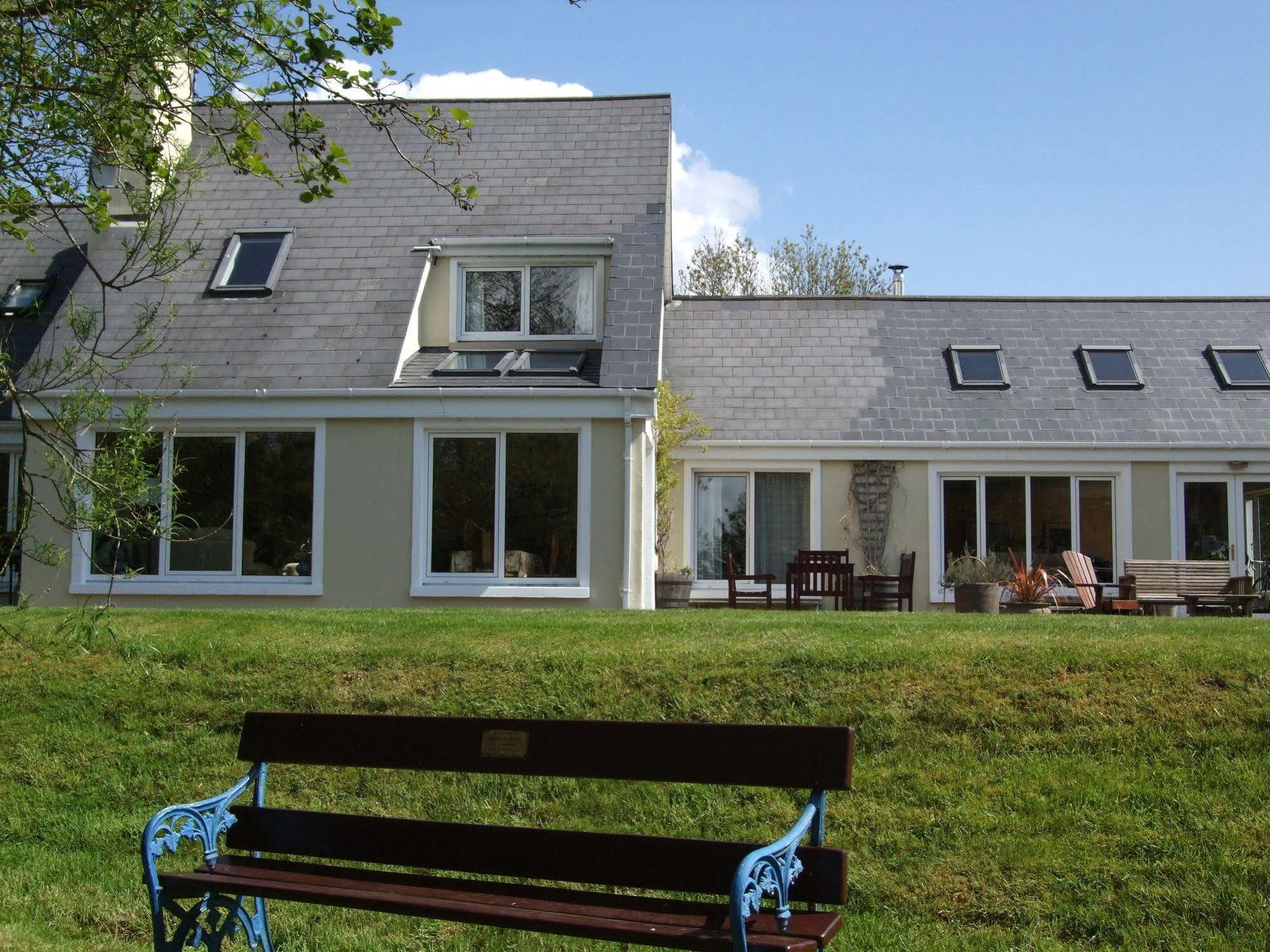 Camillaun Lodge With Lough Corrib Boat Hire Oughterard Bagian luar foto
